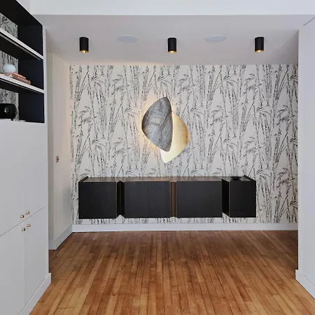 Luxury Saint- Germain-des-pres Jardin Luxembourg Apartment Paris